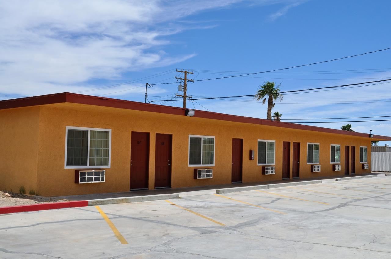 A Nights Inn Ridgecrest Εξωτερικό φωτογραφία