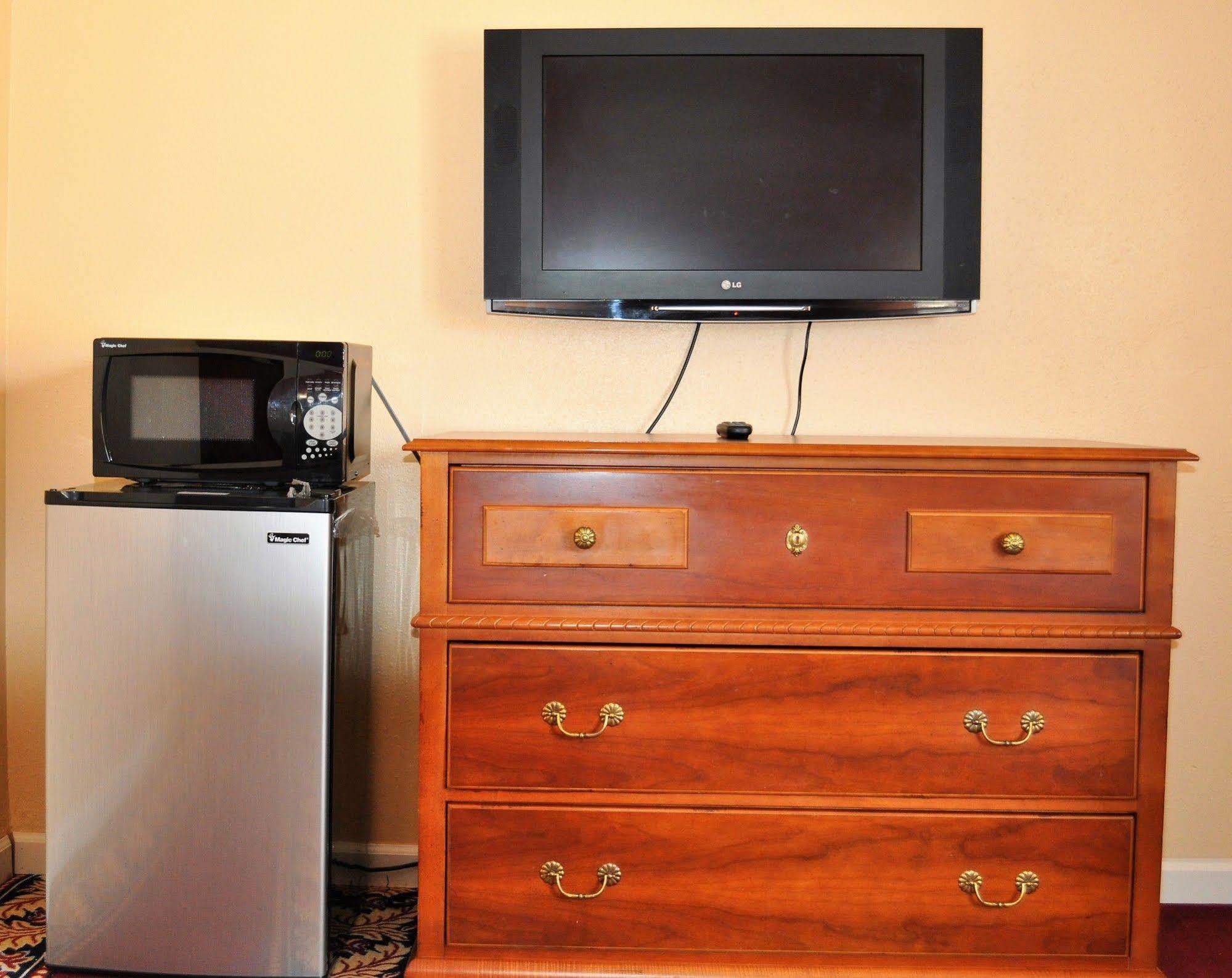 A Nights Inn Ridgecrest Εξωτερικό φωτογραφία